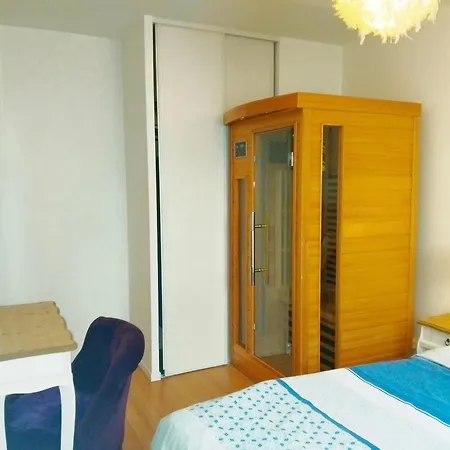 Le Quiet & 2-3 Sauna 2 Parkings Bus Restaurants Boulangerie