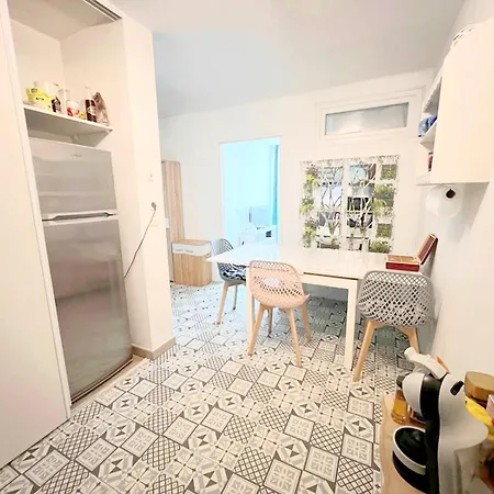 Appartamento Le Quiet & 2-3 Sauna 2 Parkings Bus Restaurants Boulangerie *
